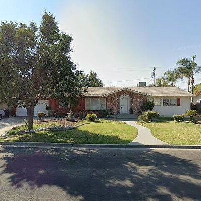 365 E Magnolia Ave, Hanford, CA 93230