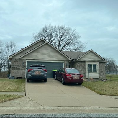 366 Hillside Ave, Roanoke, IN 46783