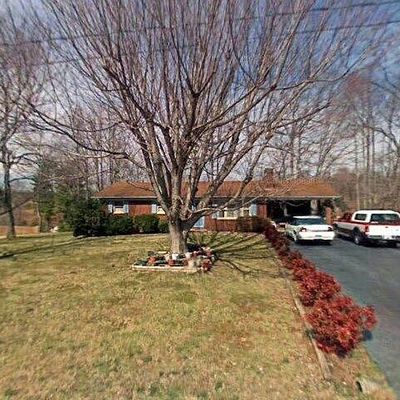 368 Brookcrest Cir, North Wilkesboro, NC 28659