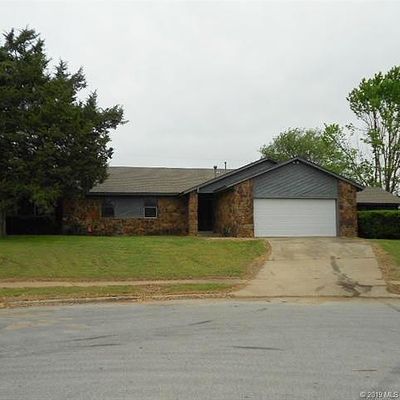 3702 Browers Ave, Sand Springs, OK 74063