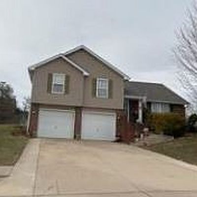 3701 Triple Crown Dr, Columbia, MO 65202