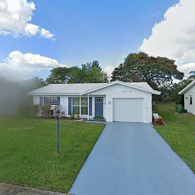 3703 Chinaberry Rd, Bradenton, FL 34208