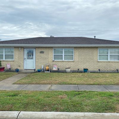 3721 Blanchard Dr, Chalmette, LA 70043