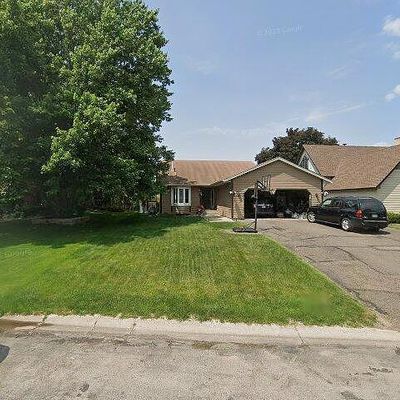 373 Londin Cir, Saint Paul, MN 55119