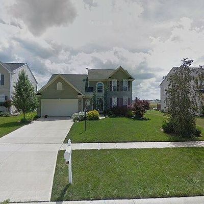 37323 Tail Feather Dr, North Ridgeville, OH 44039