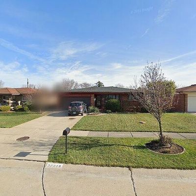 37348 Vernon Dr, Sterling Heights, MI 48310