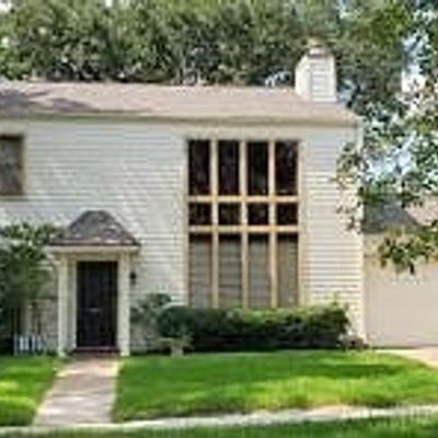 3736 Wroxton Rd, Houston, TX 77005