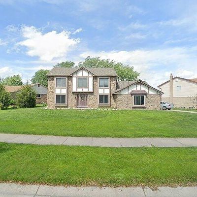 37772 Mallory Dr, Livonia, MI 48154