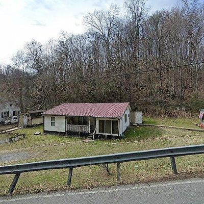 378 Petersburg Rd, Rogersville, TN 37857