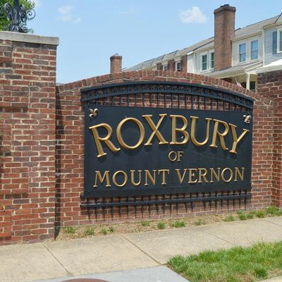 3811 Roxbury Ct, Alexandria, VA 22309