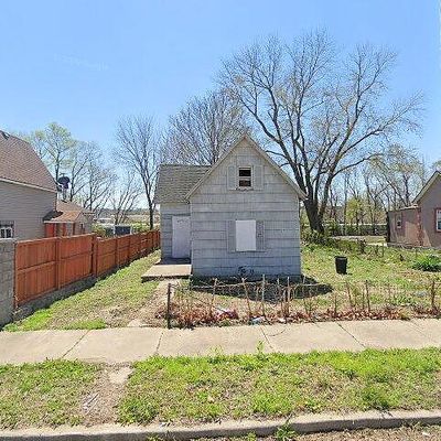 3813 E 12 Th Ter, Kansas City, MO 64127