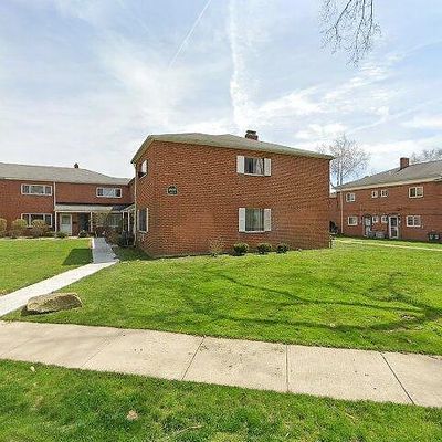 4935 Caroline Dr Apt 1, Warrensville Heights, OH 44128