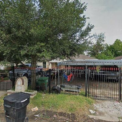 5009 Dieppe St, Houston, TX 77033