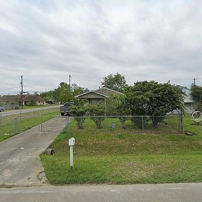 501 Red Oak Ave, Crosby, TX 77532