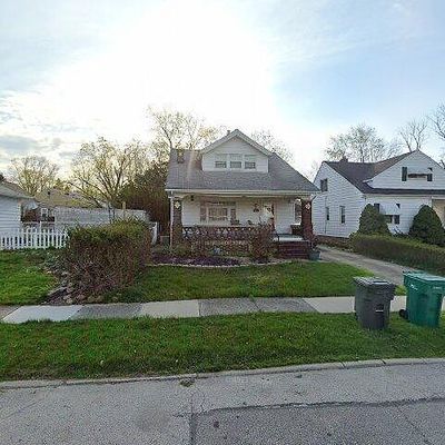 5035 Thomas St, Maple Heights, OH 44137