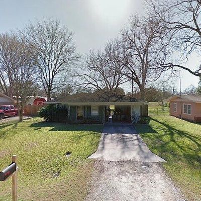 504 Breezy Ln, Wharton, TX 77488