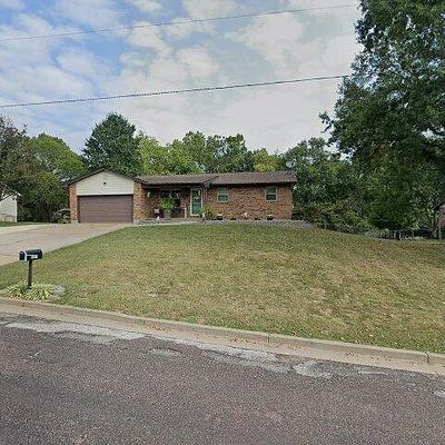 507 Olive St, New Haven, MO 63068
