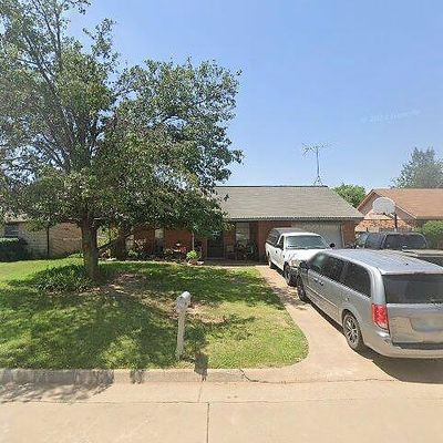 5117 Parkwood Ave, Enid, OK 73703