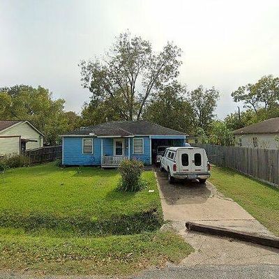 5122 Higgins St, Houston, TX 77033