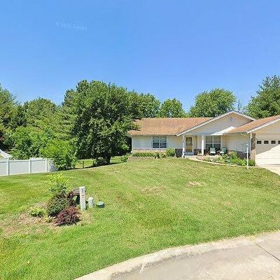 517 Pioneer Dr, Saint Peters, MO 63376