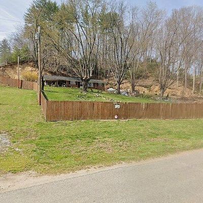 52 Pinto Pl, Waynesville, NC 28785