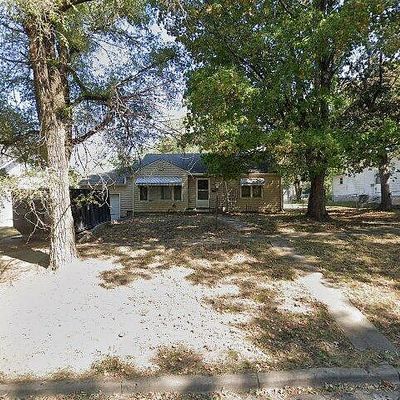 520 New Jersey Ave, Holton, KS 66436