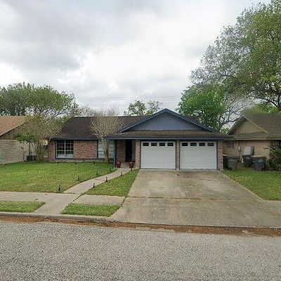 522 Shiloh Dr, Victoria, TX 77904