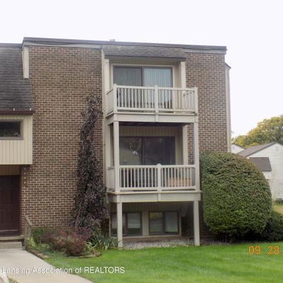 523 Bainbridge Dr #33, East Lansing, MI 48823