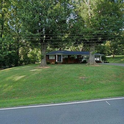 530 Roy Eaker Rd, Cherryville, NC 28021