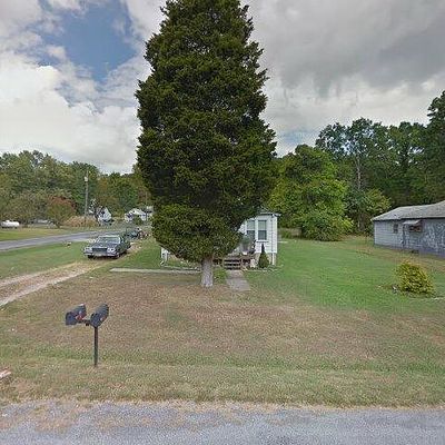 538 Pocahontas St, Glasgow, VA 24555