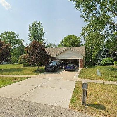 539 Allison Dr, Almont, MI 48003