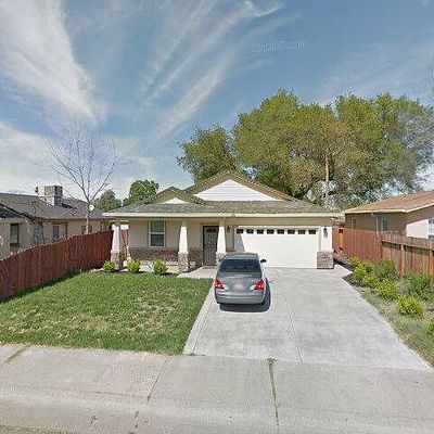 541 Lindsay Ave, Sacramento, CA 95838