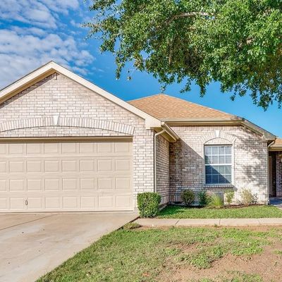 5439 San Patricio Dr, Grand Prairie, TX 75052