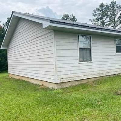 5447 Lovewell Rd, Richton, MS 39476