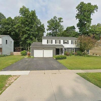 5455 Radcliffe Rd, Sylvania, OH 43560