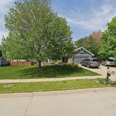 5460 Sunrise Cir, Pleasant Hill, IA 50327