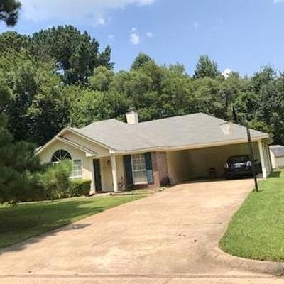 554 Briarcliff Cir, Jackson, MS 39212