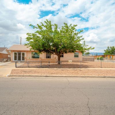 5552 Salem Dr, El Paso, TX 79924