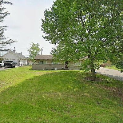 5596 Mary Sue St, Clarkston, MI 48346