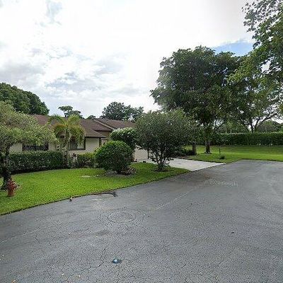 44 Kensington Ln, Boynton Beach, FL 33426