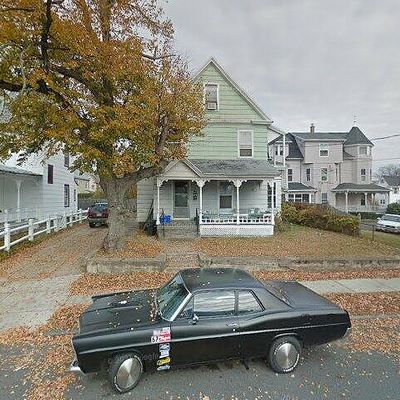 44 Washington Ave, Holyoke, MA 01040