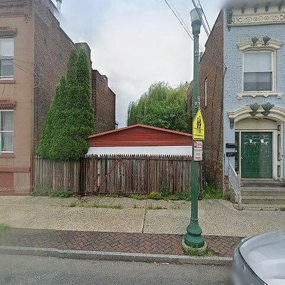 443 1 St St, Troy, NY 12180