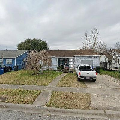 4433 Moravian Dr, Corpus Christi, TX 78411