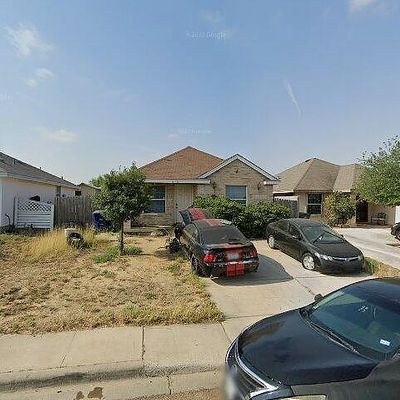 4435 Caroline St, Laredo, TX 78046