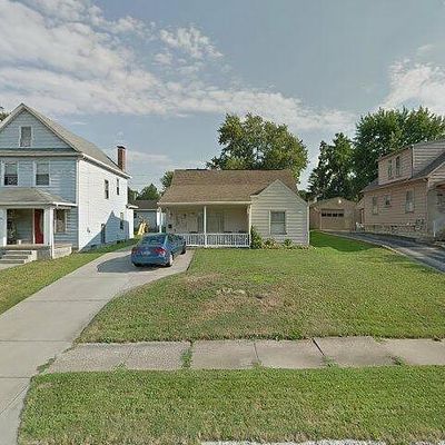 444 Maplewood Ave, Struthers, OH 44471