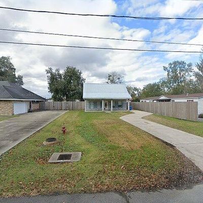 448 Barber Rd, Paradis, LA 70080