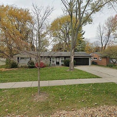 45 Huntley Ave, Clawson, MI 48017