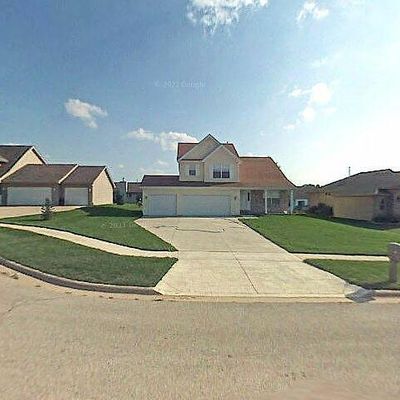 451 Symphony Cv, Machesney Park, IL 61115