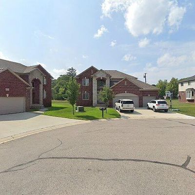 46187 S Manitou Ct, Shelby Township, MI 48317