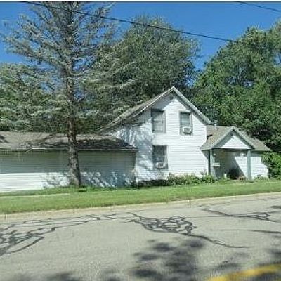 469 Center St, Coopersville, MI 49404